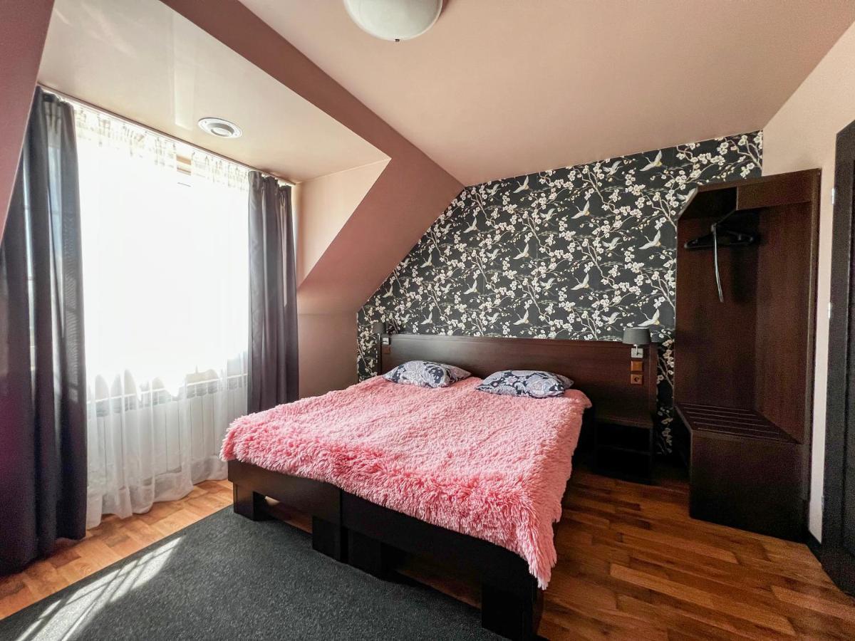 Noclegi Pod Lasem Lublin Kültér fotó